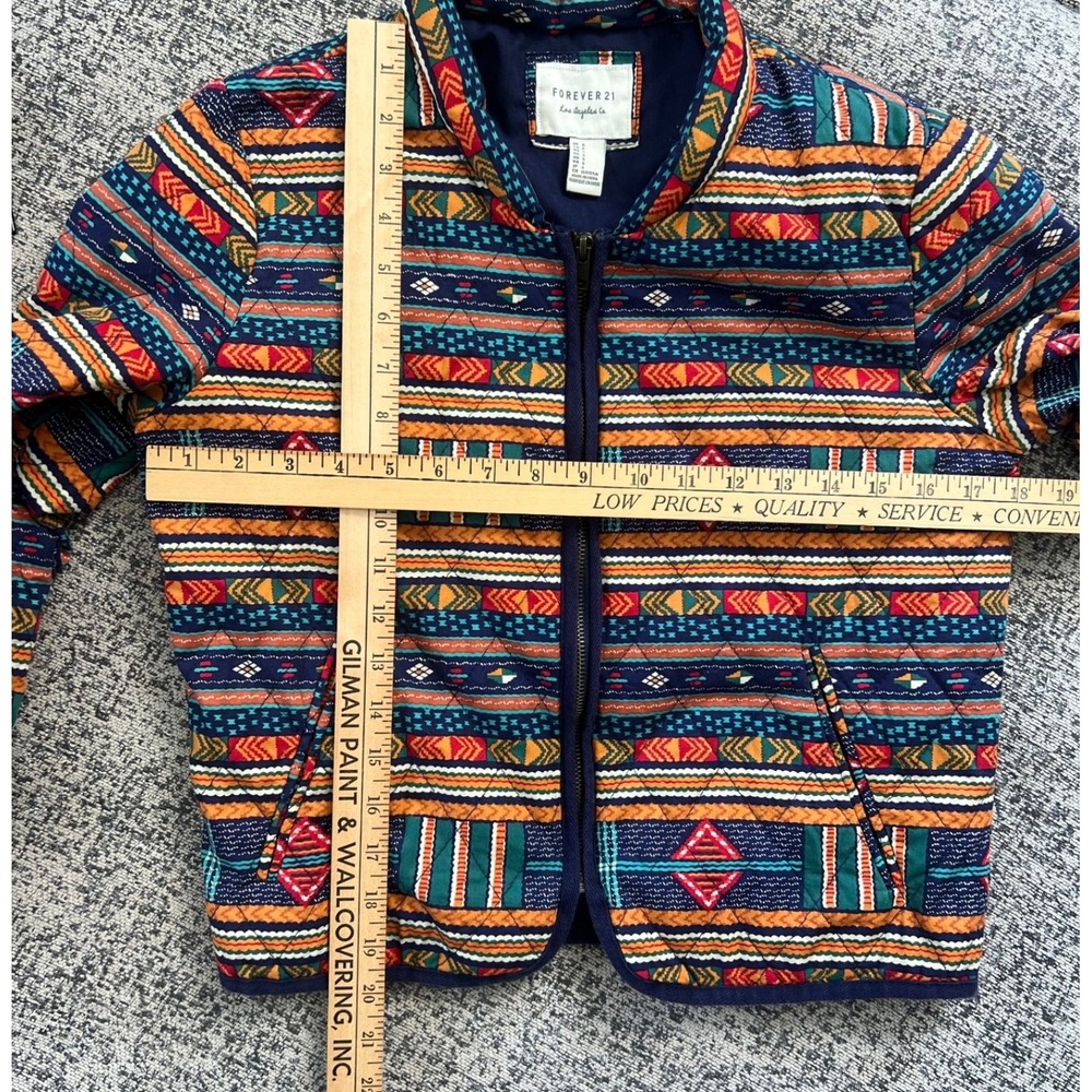 Forever 21 Quilted Jacket Women's Size S Southwestern Aztec Print Zip‎ Up Bomber - Picture 3 of 5